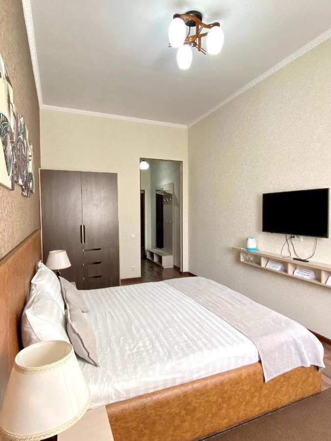 Отель Caravan Каракол Экстерьер фото